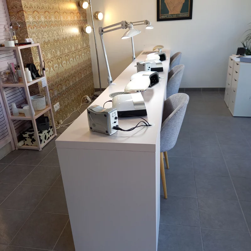 Ylr Meuble Sur Mesure Meuble Sur Mesure Vannes Y L R Meuble Sur Mesure Vannes Onglerie 3